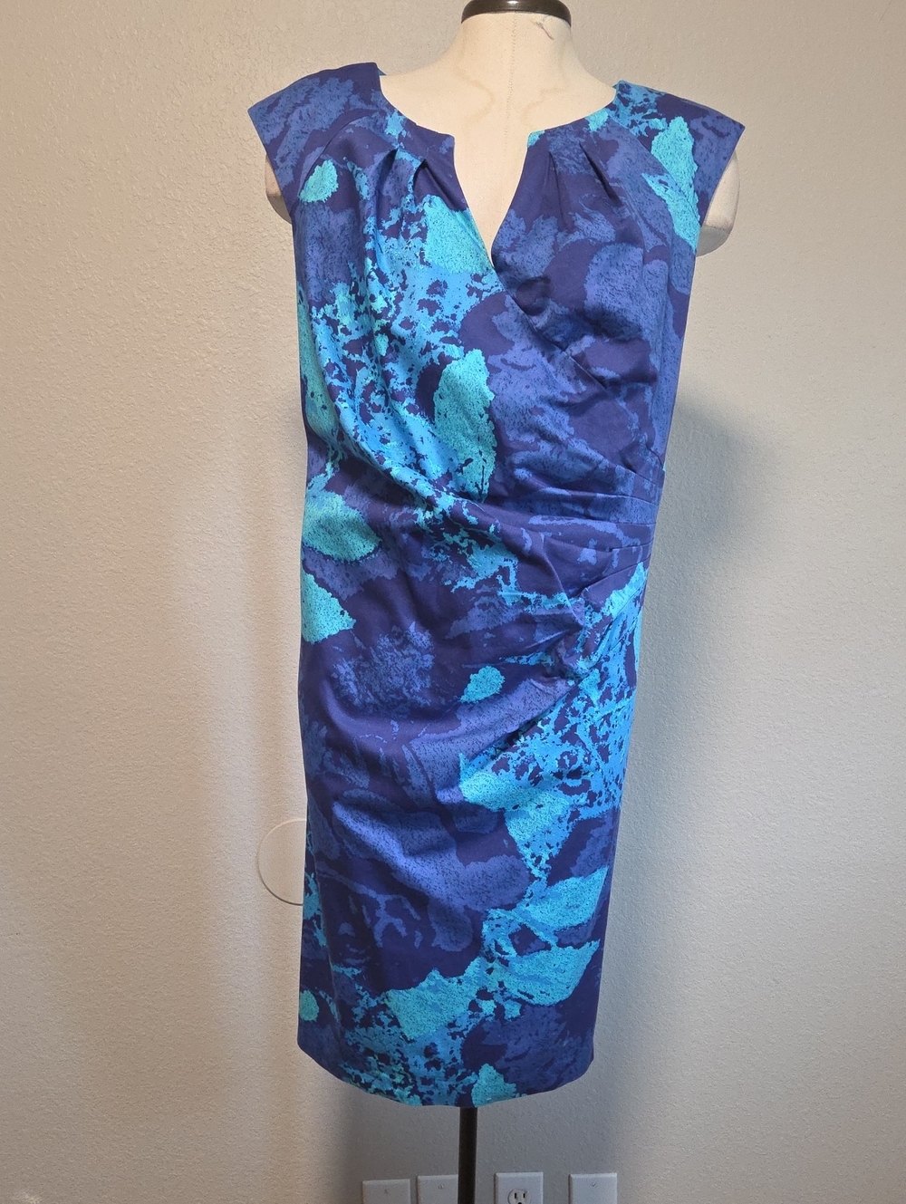 Adrianna Papell Blue and Aqua Floral Sheath Dress
